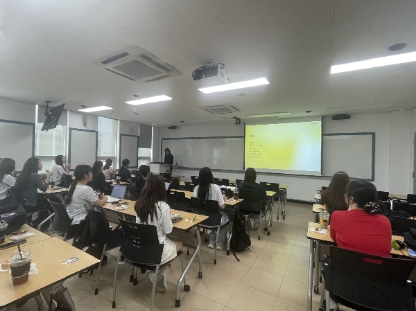 [학과 행사] 콘텐츠 마케팅 실무 특강 및 진로탐색 프로그램 대표이미지