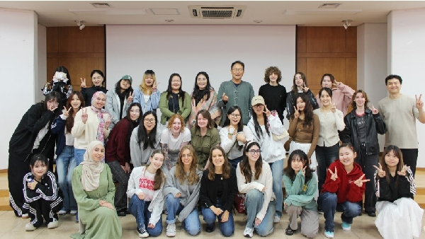 Sungshin Women’s University held a “Chuseok Celebration with International Students” event 대표이미지